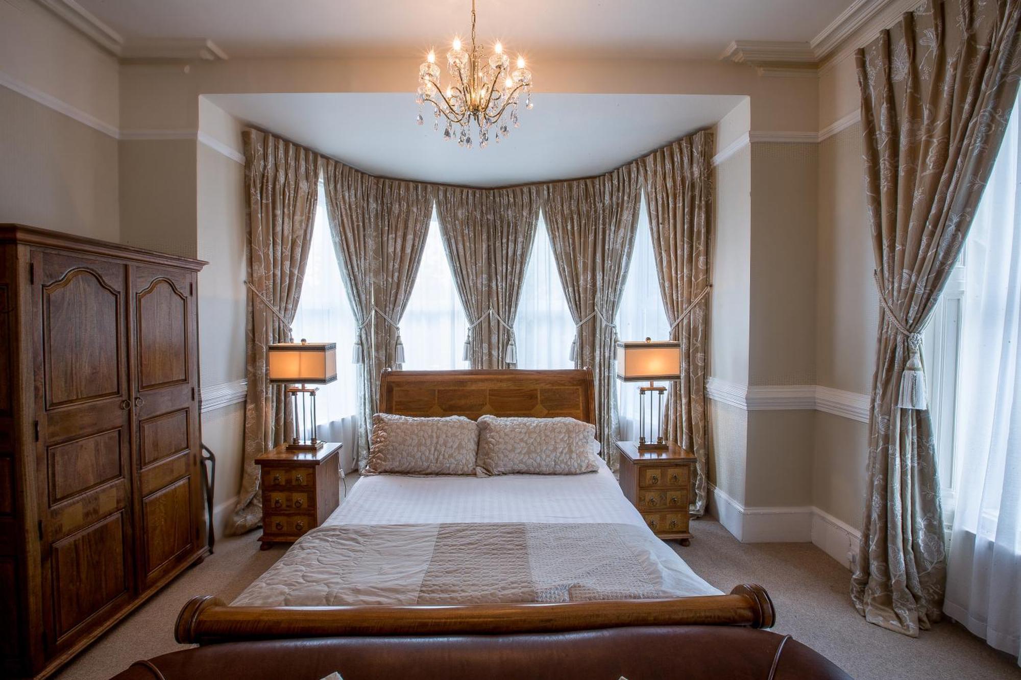 Tullyglass House Hotel Ballymena Exterior photo